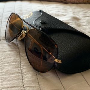 Authentic Ray Bay Avaitor Sunglasses - Polarized